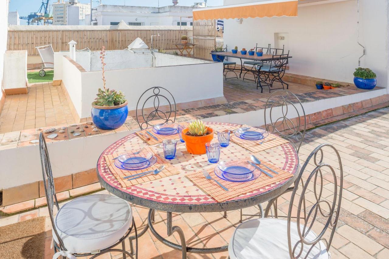 Apartamento Ático en el centro con terraza Cádiz Exterior foto